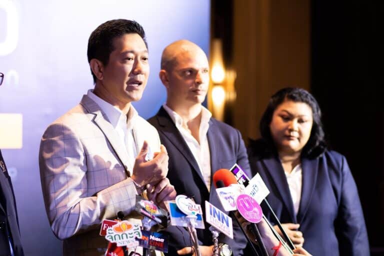 นิปปอนเพนต์ผนึกกำลัง “-  เทอร์ราโก้ – เกรโก้ –  เมอร์กา” สร้างปรากฏการณ์ครั้งแรกในโลก เปิดตัวนวัตกรรมระบบสีคุณภาพสูง  Professional Series  ย้ำผู้นำด้าน Total Coating Solutions